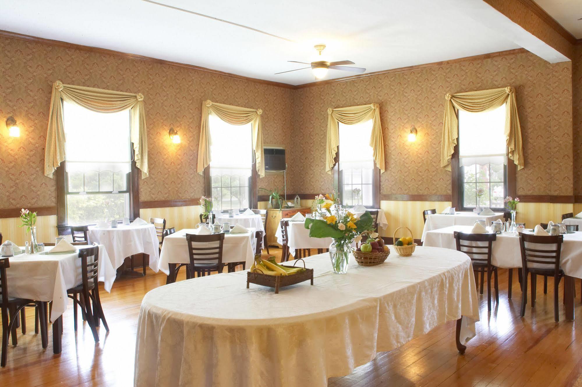 Spring Lake Inn Ngoại thất bức ảnh